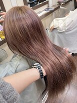 ヘアーアンドメイク ビス(HAIR&MAKE bis) 大人可愛い！ピンクベージュ！【久保田帆香】