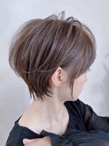 アナザヘアー なんば 高島屋前店(ANAZA hair)&nbsp;丸みショートの耳かけスタイル