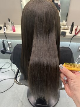 リリー(Lilley) (lilley内堀)韓国ヘア×髪質改善×トリートメント