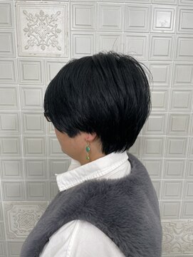 ヘンリエッタ 自由ヶ丘(Henrietta) ネイビーショート