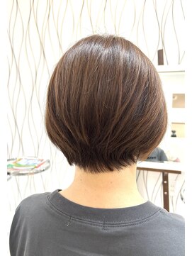 ネセサリー(necessary) まるみショートボブ