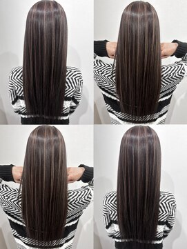 ロングでもハイライトで軽やかさ【佐藤】