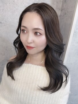 ブラウンベージュ、レイヤーカット