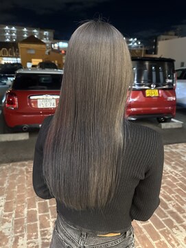 ユウヘアー 千代田橋店(U Hair) つやつやシルバーグレー