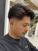 オモチャ(OMOCHA) ツーブロックで清潔感と男らしさを演出