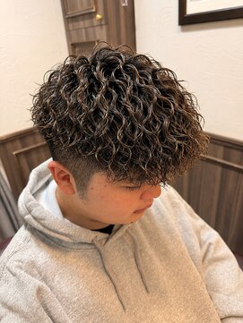 ミリオンバックス 上野(Million Bucks) MEN'S HAIR/リバースセンターパート/ニュアンスパーマ/ツイスパ