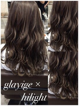 トルネード(TORNADO) 外国人風ロング ハイライトグラデーション グレージュ