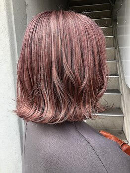 デコヘアーチップ(DECO HAIR Tip.)の写真/自慢のカラー技術でオシャレ度UP♪ベテランスタイリストが似合うスタイルをご提案します◎