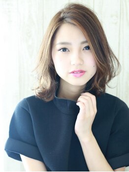 ファボリ ヘアー(FAVORI HAIR)の写真/お洒落も楽しみたい方必見☆季節に応じて色んな色味を楽しめる！理想の透明感と艶のある上品な仕上がりに♪