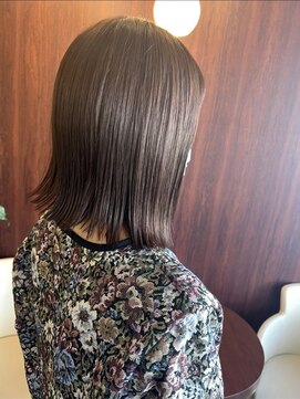 ヘアメイク ウエニ 上本町(HAIR MAKE UE2) なめらかにまとまる『おしゃれ酵素白髪染め』