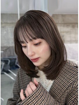 フィヴェント(Fivent) 黒髪韓国小顔レイヤーイメチェン暗めオリーブグレークラゲヘアー