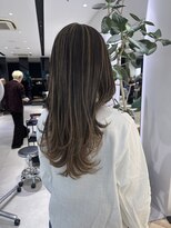 ステア ケース(stair case)&nbsp;地毛残しのハイライト　メンテナンス９ヶ月ぶり