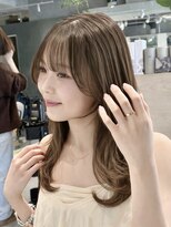 ナナローネス(nana loness)&nbsp;  ふわっと動くレイヤーと肌なじみベージュ