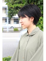 ヘアーサロン ビー(hair salon b.)&nbsp;ショート 黒髪　耳かけショート　ナチュラルショート
