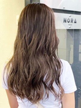 ノラ ウメダ(NORA UMEDA) 【NORA UMEDA 高木】夏に向けた艶のあるセンシュアルハイライト