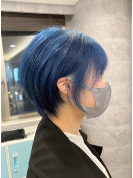 ルーブ トウキョウ(Loob. TOKYO) ブルーカラー（青カラー.ネイビーカラー）ショートカット