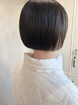 イルウィ(irwi)&nbsp;【こなれ感】ミニボブ　黒髪　グレーベージュインナーカラー