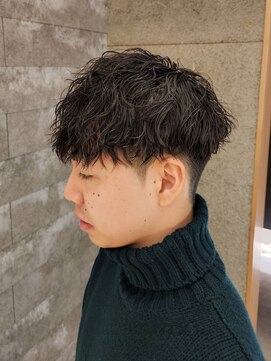 ニアウ 伊勢崎連取店(Niau) 刈り上げマッシュツイストスパイラルパーマメンズショート