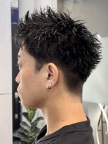 エース(ACES)&nbsp;ツーブロック黒髪ショート×アップバング×爽やかショート