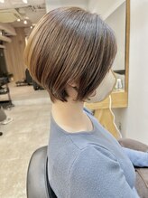 バッカ(BACCA) 軽い　ボブ　ショート　ショートボブ　４０代　前髪なし
