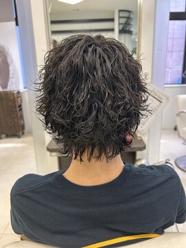 プランタン フォー ヘアー(printemps FOR HAIR) センターパートウルフ/ツイストスパイラル