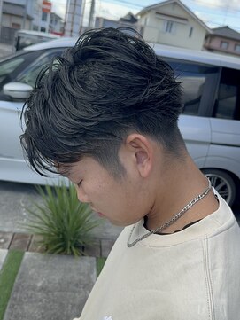 ヘアーアトリエ ラフェル(hair atelier Rafel) フェザーパーマ ニュアンスパーマ センターパートマッシュ