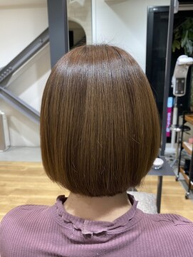 リル 8F 銀座(Rire) 【Rire-リル銀座-】３０代４０代にオススメマッシュショート