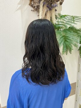 フゥカ 類家店(fuka) 青森 八戸 ゆるふわパーマ×ロング　20代 30代