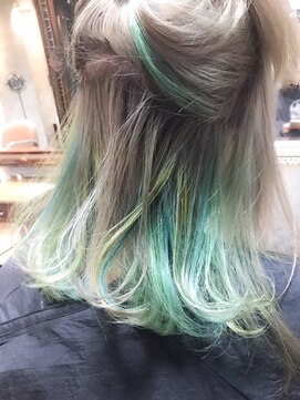 サロンドミルク 原宿(salon de MiLK) インナーカラー☆ライムグリーン×サーフブルー