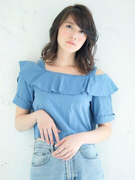 ジジ(GIGI) チャーミングなミディスタイル