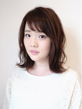 ヘア サロン キャンバス(hair salon Canvas) 外ハネミディ