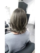 美容室 イズ 館林店(Iz)&nbsp;カーキアッシュ_バレイヤージュ_ハイライト_グラデーション_ロブ