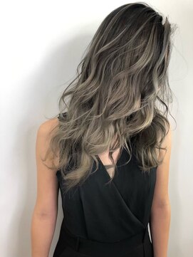 ルービック バランス 天王寺(Rubik's×Balance) バレイヤージュ×スモーキーアッシュ