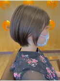 ショートボブ
