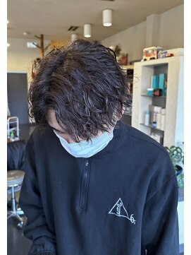 ウォルク(WOLK) センターパート/ツイストスパイラルパーマ