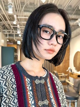 ノイカーム(noi Calm) 顔周りレイヤーカットグレージュカラーくびれボブショートカット