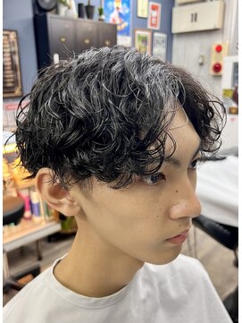 パール(PEARL) センターパート×波巻きスパイラル