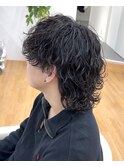 【メンズミディアムウルフ×波巻きツイストスパイラルパーマ】