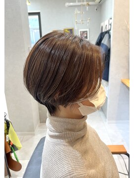 バートランド 白楽(Bertland) ボブ/ショート/白楽/白髪ぼかし/ハイライト/白髪染め