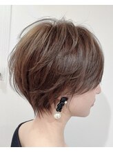 アイズ(I's) 丸みショート×くびれ×マッシュ×20代30代40代50代