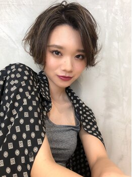 Monica天王町店 【4月上旬NEW OPEN(予定)】の写真/[高彩度ラインブランドカラー+CUT ￥7,900]再現性の高さで毎朝のキレイが叶う大人ショート。[天王町]