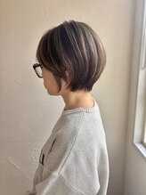 ロアン(roan) アンブレラカラー×ショートボブ