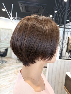 リノナ(Linona) ロングショートワンカールパーマカーキグレージュ前髪錦糸町