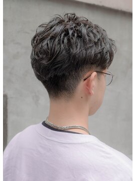 ブロートーキョーバーバーショップ 神田2nd(Bro Tokyo BARBERSHOP) ビジネスツーブロックフェザーアップショート