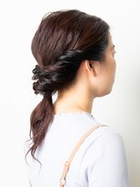 スワン(swan)&nbsp;フェミニティーピンクアッシュのハーフアップ