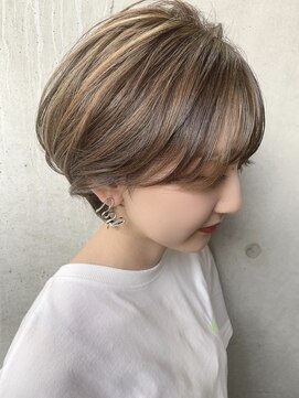 デザート(Des.Art) ショートボブ×ハイライト