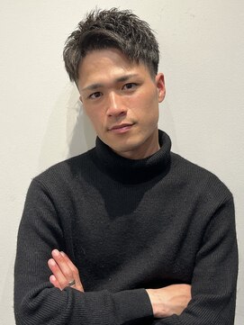 クオンヒール 堺筋本町店(QUON HEAL) アップバング/メンズショート/刈り上げ/スパイキーショート