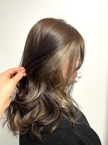 ベール(BALE)&nbsp;【あらい】インナーカラー×ミルクティー◎