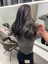 キング 枚方店(K!ng)&nbsp;【枚方、高槻、梅田】ホワイトハイライト