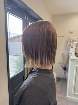 ラヴィン(LOVIN’) ボブ/切りっぱなしボブ/ベージュ